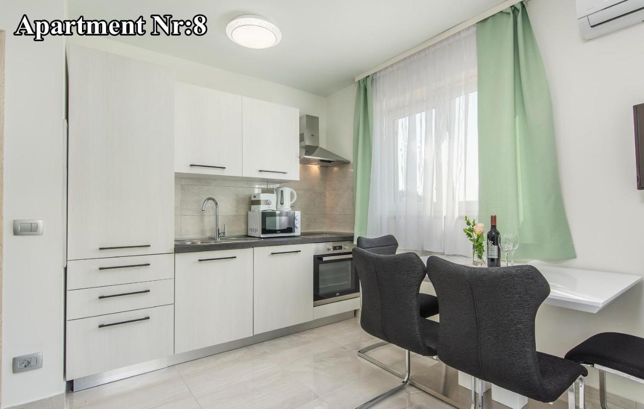 Villa Green Palm Врсар Екстер'єр фото