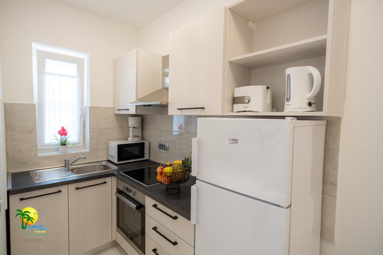 Villa Green Palm Врсар Екстер'єр фото